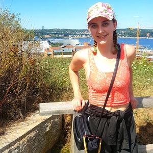 Meet your Posher, Emily